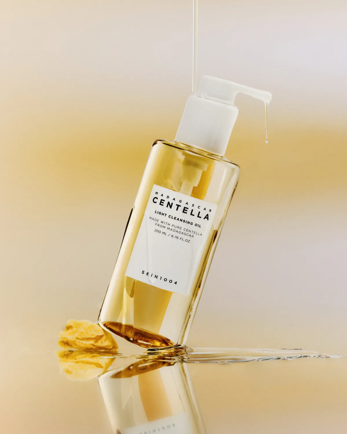Madagascar Centella Light Cleansing Oil 200ml - Image 3